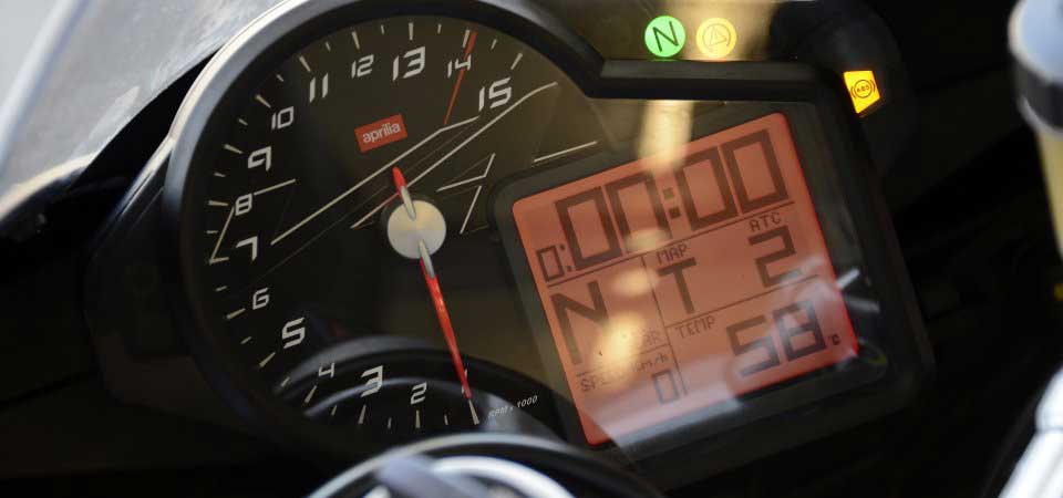 2014 Aprilia RSV4 R APRC ABS speedometer