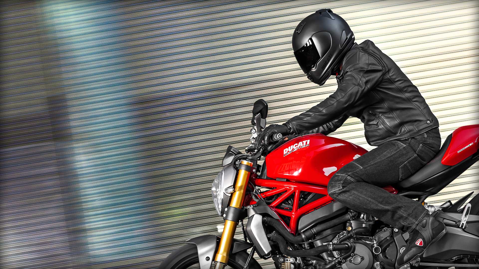 2014 Ducati Monster 1200 S Test Drive
