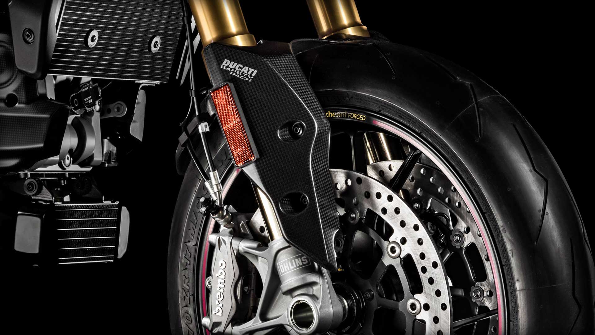 Ducati Hypermotard 939 wheel