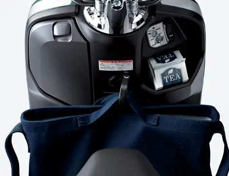 Honda Dunk front storage space view
