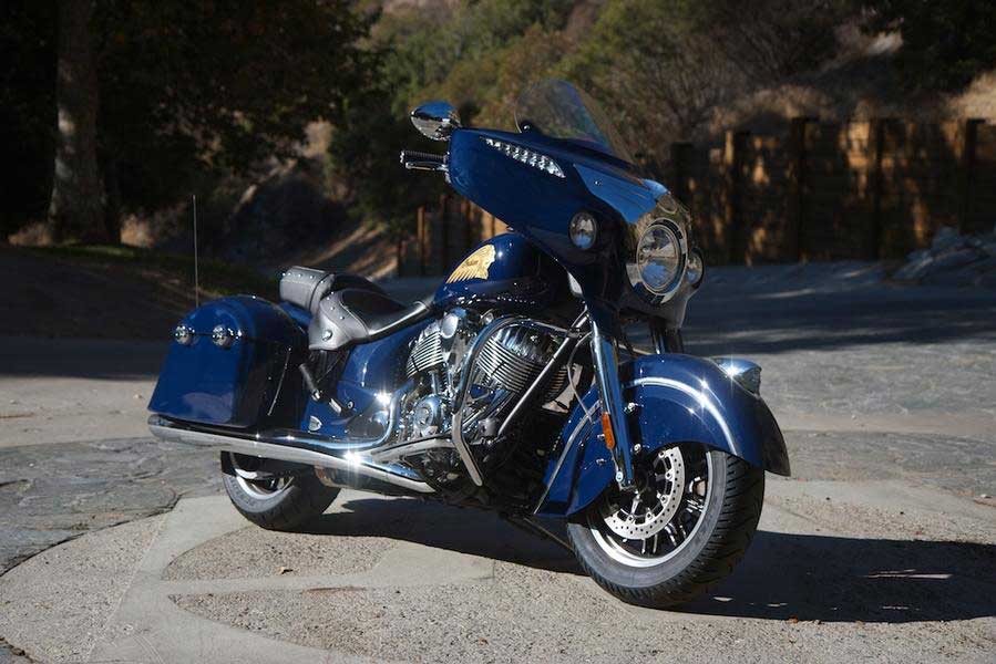 2014 Indian Chieftain front cross view