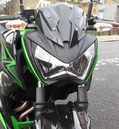 Kawasaki Z300 2015 Front Headlight