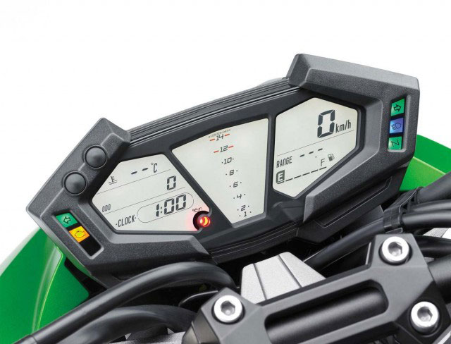 Kawasaki Z800 Speedometer View