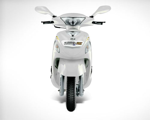 Mahindra Rodeo Standard Front View
