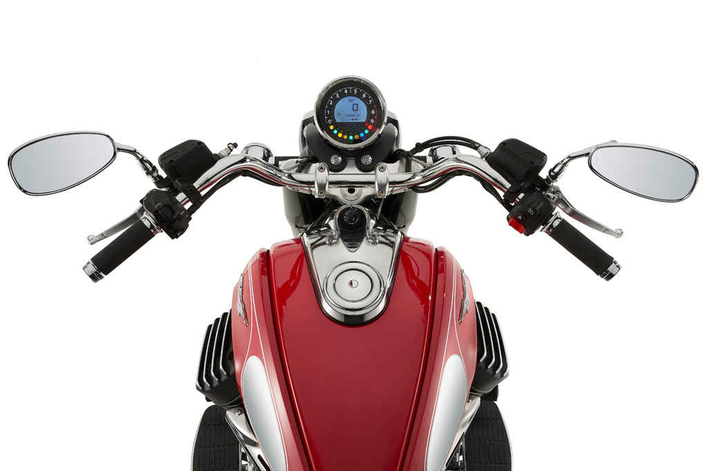 Moto Guzzi Eldorado 1400 front fueltank view