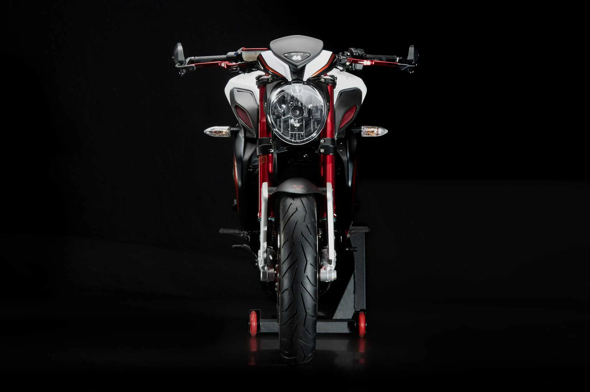 MV Agusta Brutale 800 Dragster RR LH44 front view