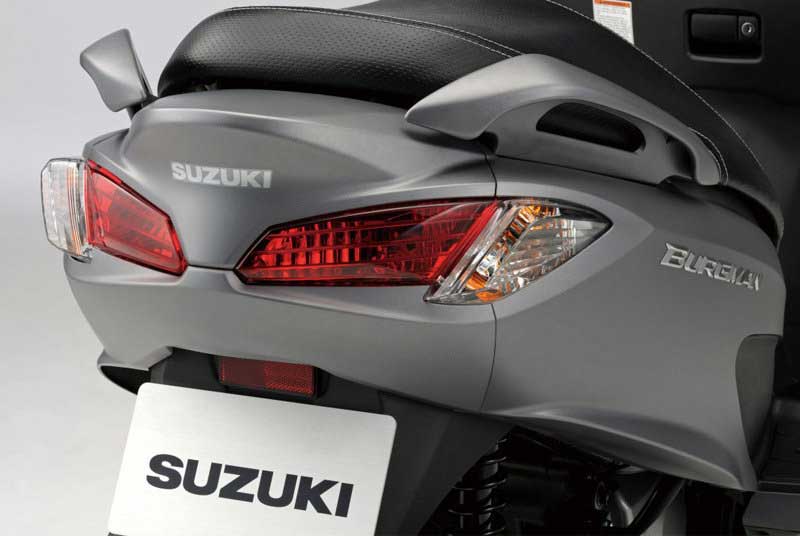 Suzuki Burgman 125 rear taillights