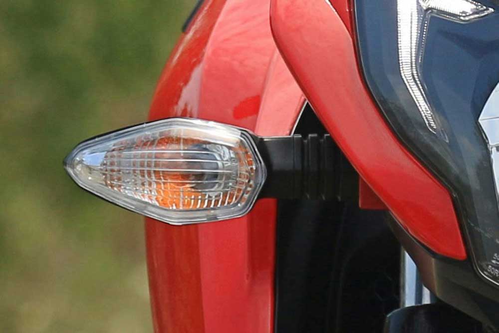 TVS Apache RTR 160 4V Front indicator view