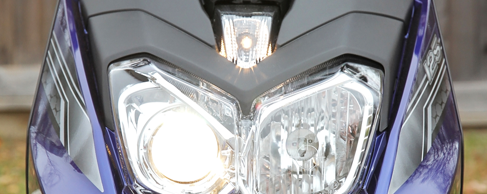 Yamaha BWS 125 2016 headlight view