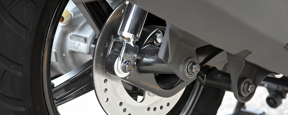 Yamaha BWS 125 2016 rear disc brake view