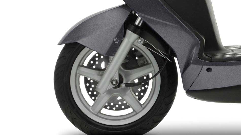 Yamaha Cygnus x front wheel view
