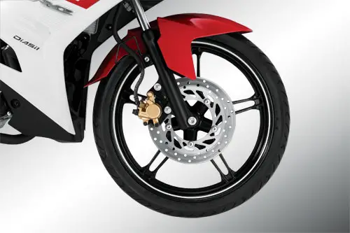 Yamaha Exciter 150 GP 2016 front disc and wheel view