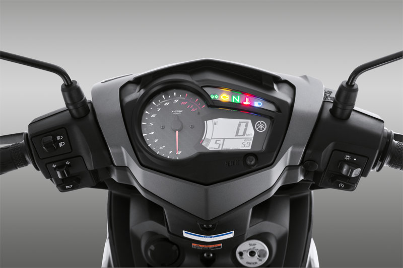 Yamaha Exciter Camo 2016 front speedometer view