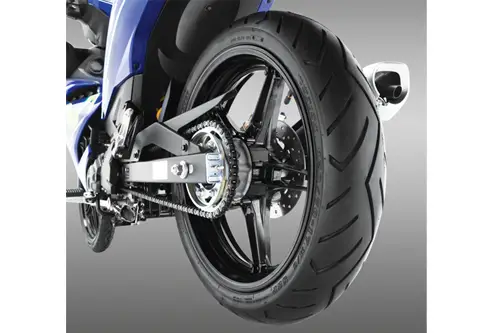 Yamaha Exciter Movistar 2015 rear wheel view