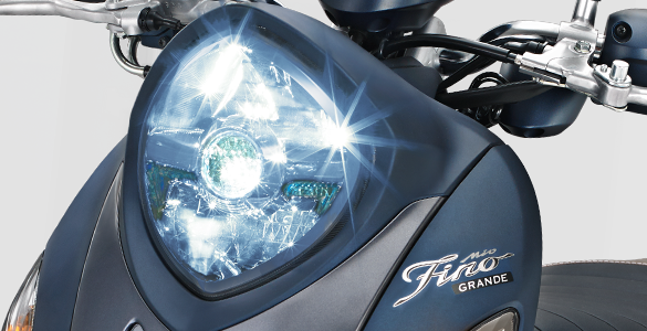 Yamaha Fino 125 headlamp view