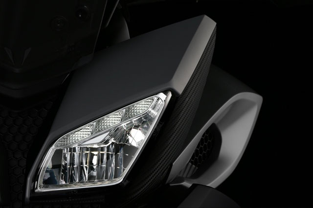Yamaha FJ 09 Headlight