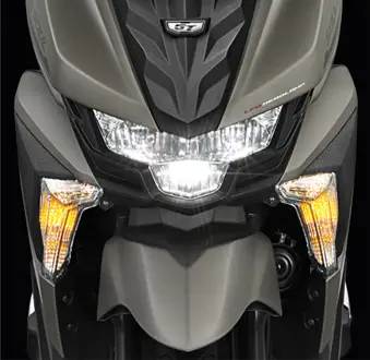 Yamaha GT 125 front head light view
