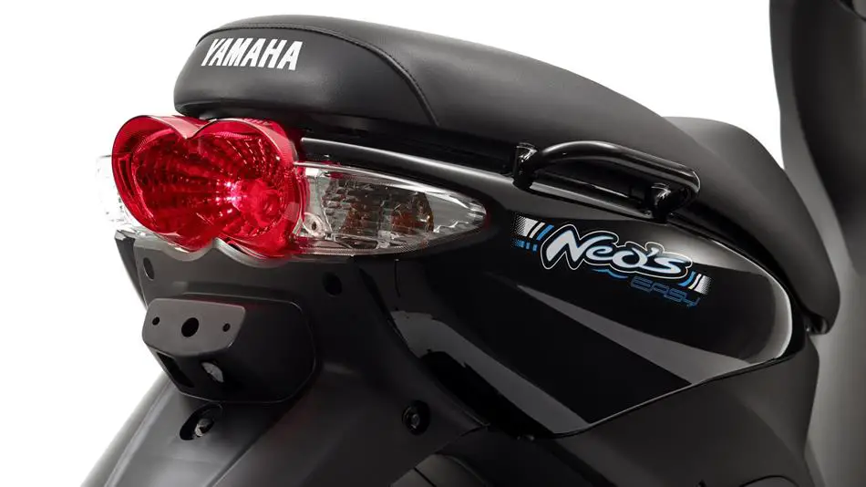 Yamaha Neo s Easy rear view