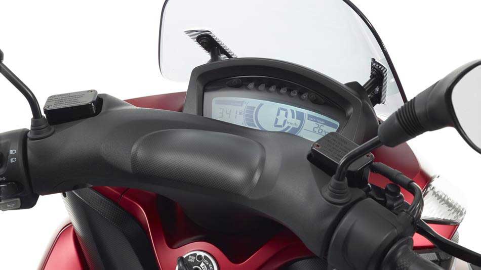 Yamaha Tricity speedometer view