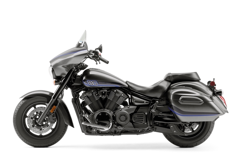 Yamaha V Star 1300 Deluxe side view