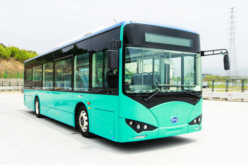 BYD Electric Bus 10.8 M front cross view