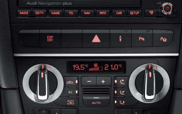 Audi Q3 2.0 TFSI Quattro Music System