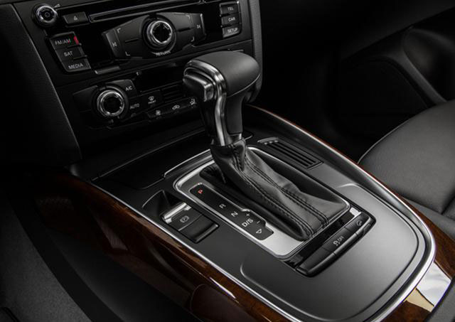Audi Q5 2.0 TFSI quattro Premium Gear Box