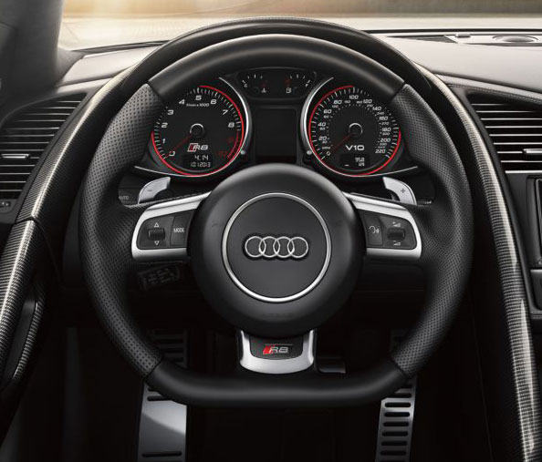 Audi R8 5.2 V10 coupe Steering