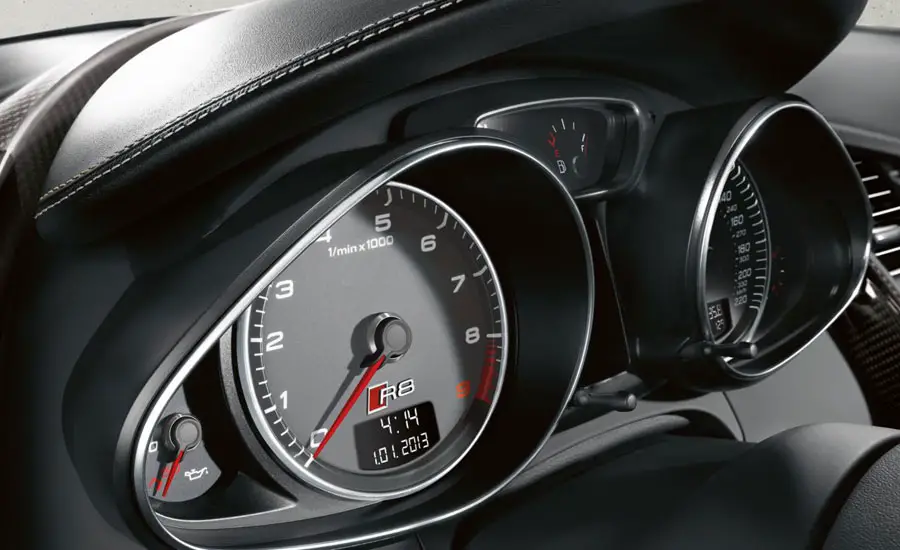 Audi R8 V10 Plus interior speedometer view