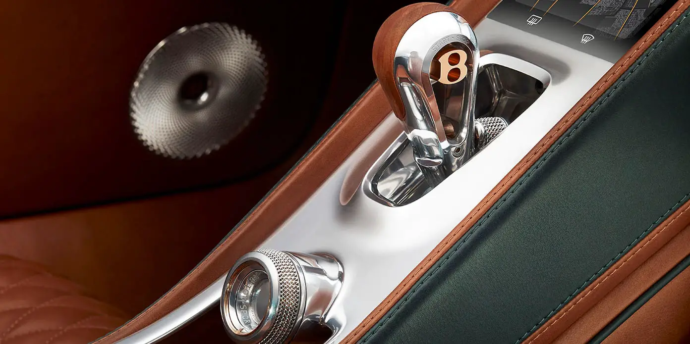 Bentley EXP 10 Speed 6e interior gear view