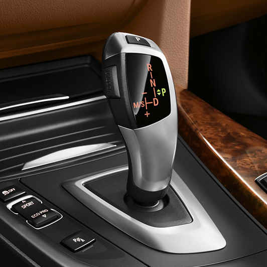 BMW 4 Series Coupe 428i gear view
