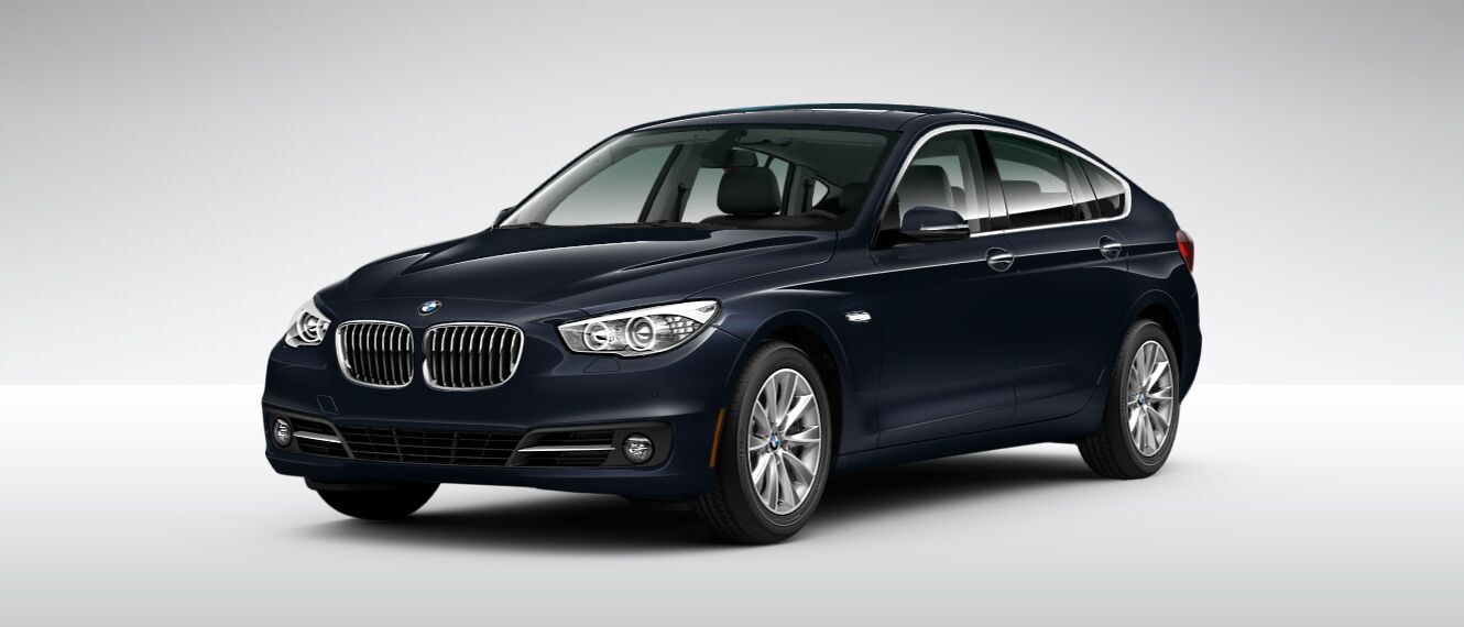 BMW 5 Series 520i Luxury Line front cross view