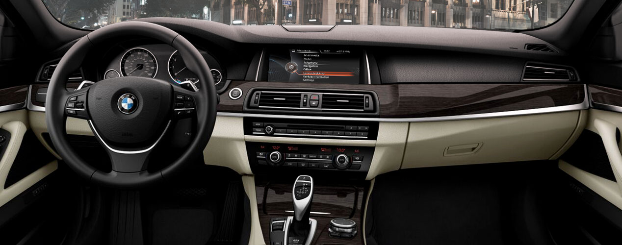 BMW 5 Series 520i Luxury Line interior front view