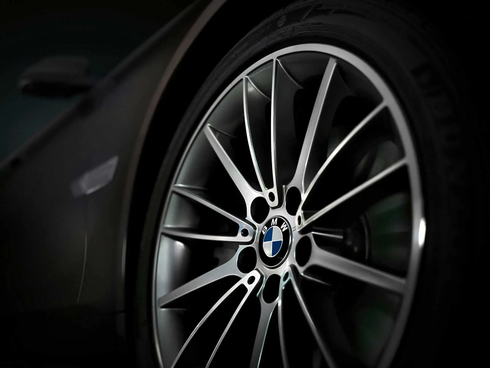 BMW 7 Series 730LD Signature Exterior wheel