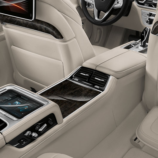 BMW 7 Series 750 Li M Sport interior Ipod compatablity view
