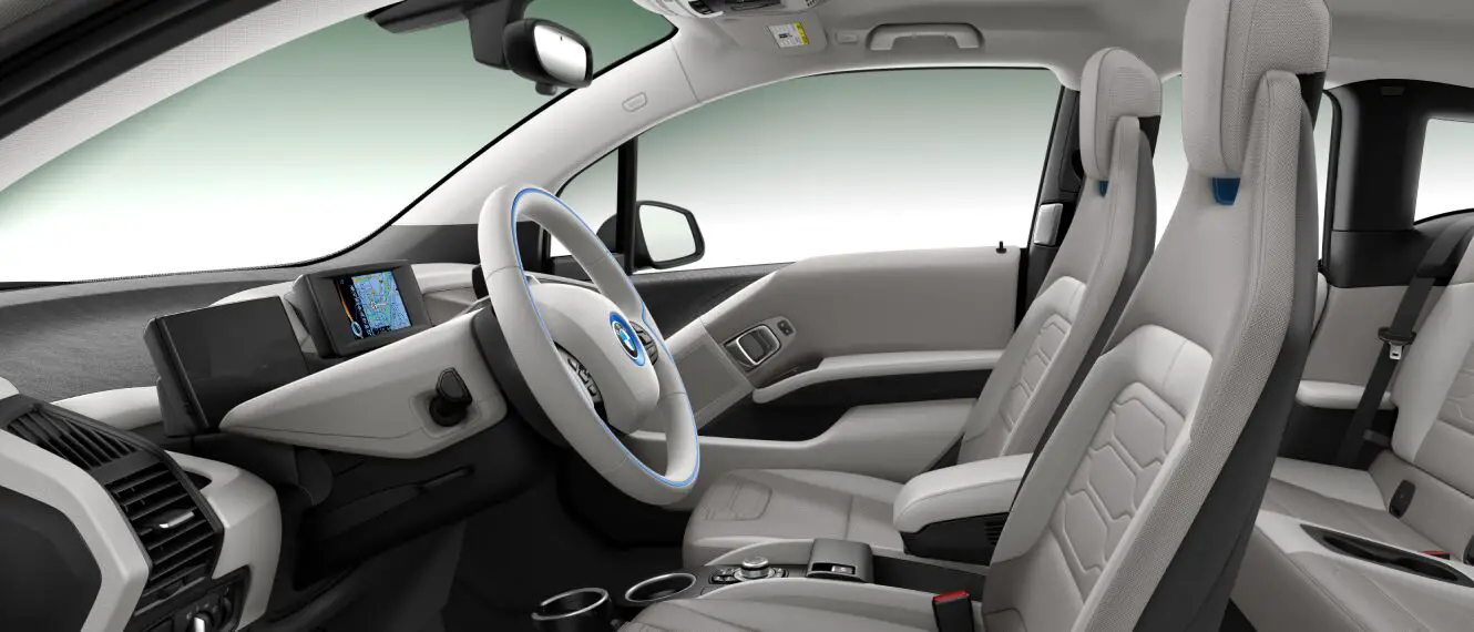 BMW i3 interior side view