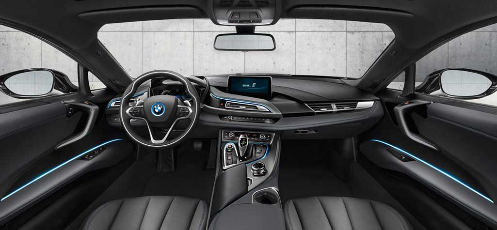 BMW i8 Base Interior front view