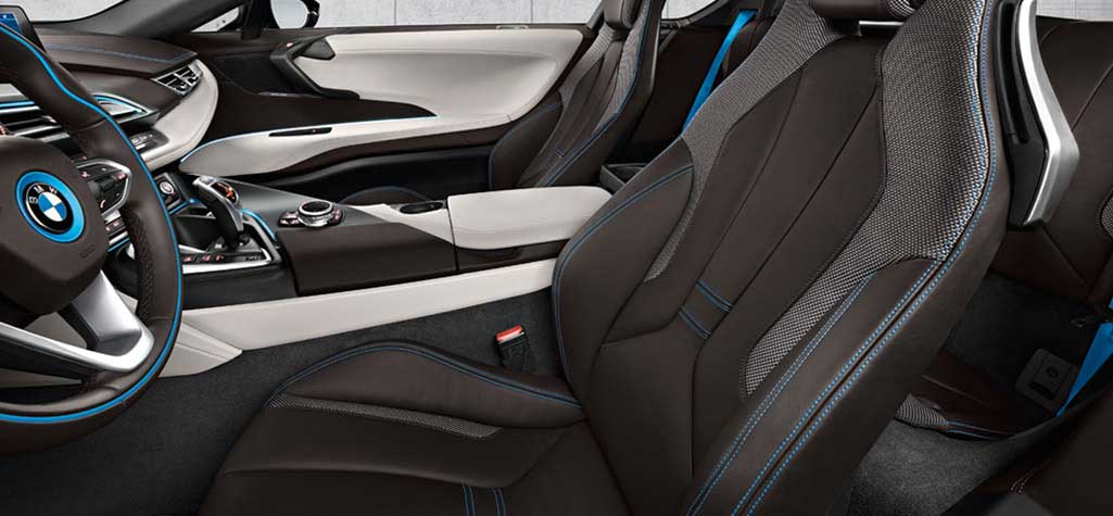 BMW i8 Base Interior front seats