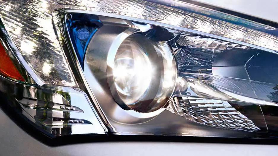 Buick LaCrosse FWD Exterior front headlight