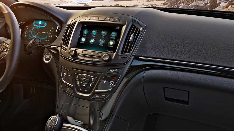 Buick Regal FWD Premium 1 Interior