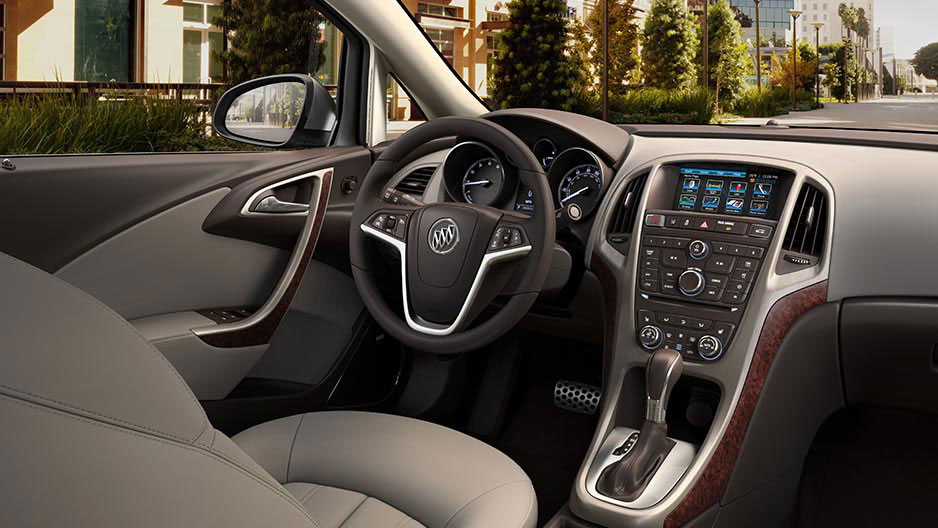 Buick Verano 2.4L 2015 Front Interior View
