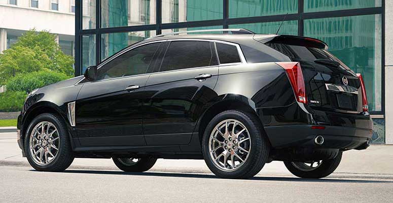Cadillac SRX AWD Luxury Exterior side view