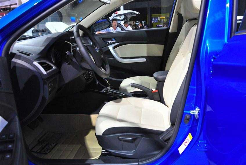2015 Changan Alsvin V7 1.6 MT Comfort Interior