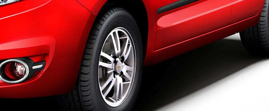 Chevrolet Sail Hatchback 1.2 LS ABS Exterior wheel