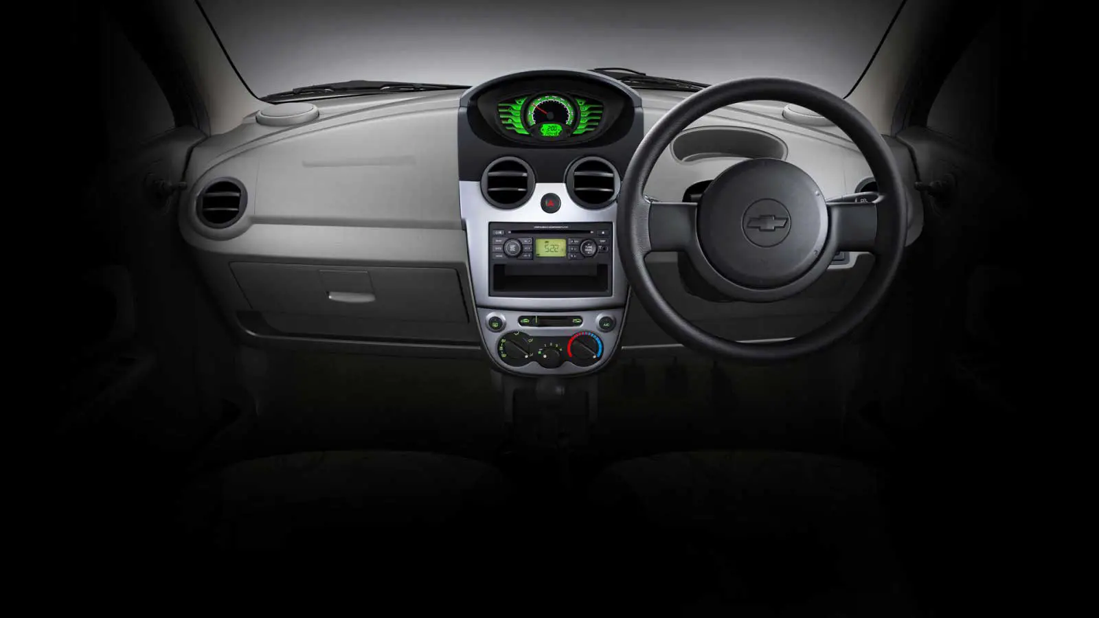 Chevrolet Spark LS 1.0 BS-IV OBDII Interior steering