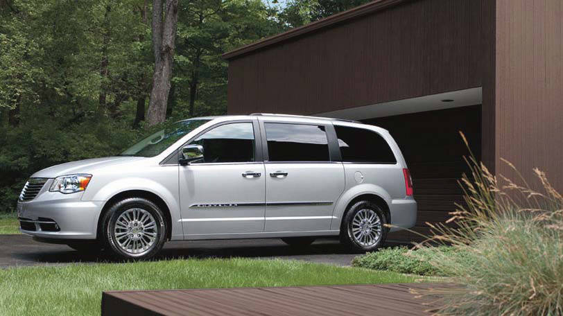 2014 Chrysler Town and Country S Exterior Side View