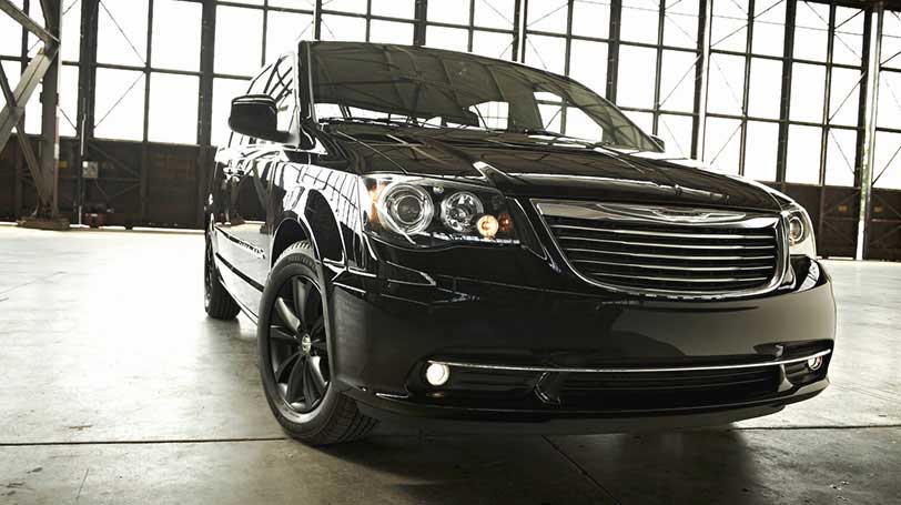 2014 Chrysler Town and Country Touring Exterior Front View