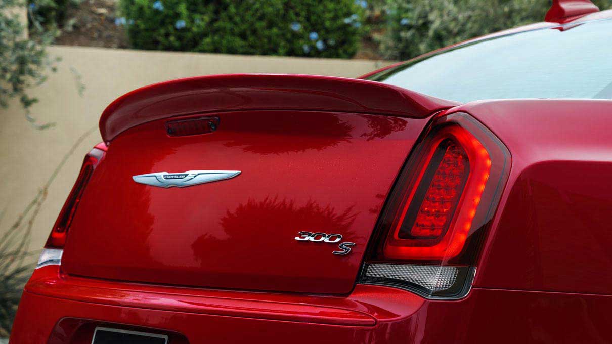 Chrysler 300 Limited RWD Exterior
