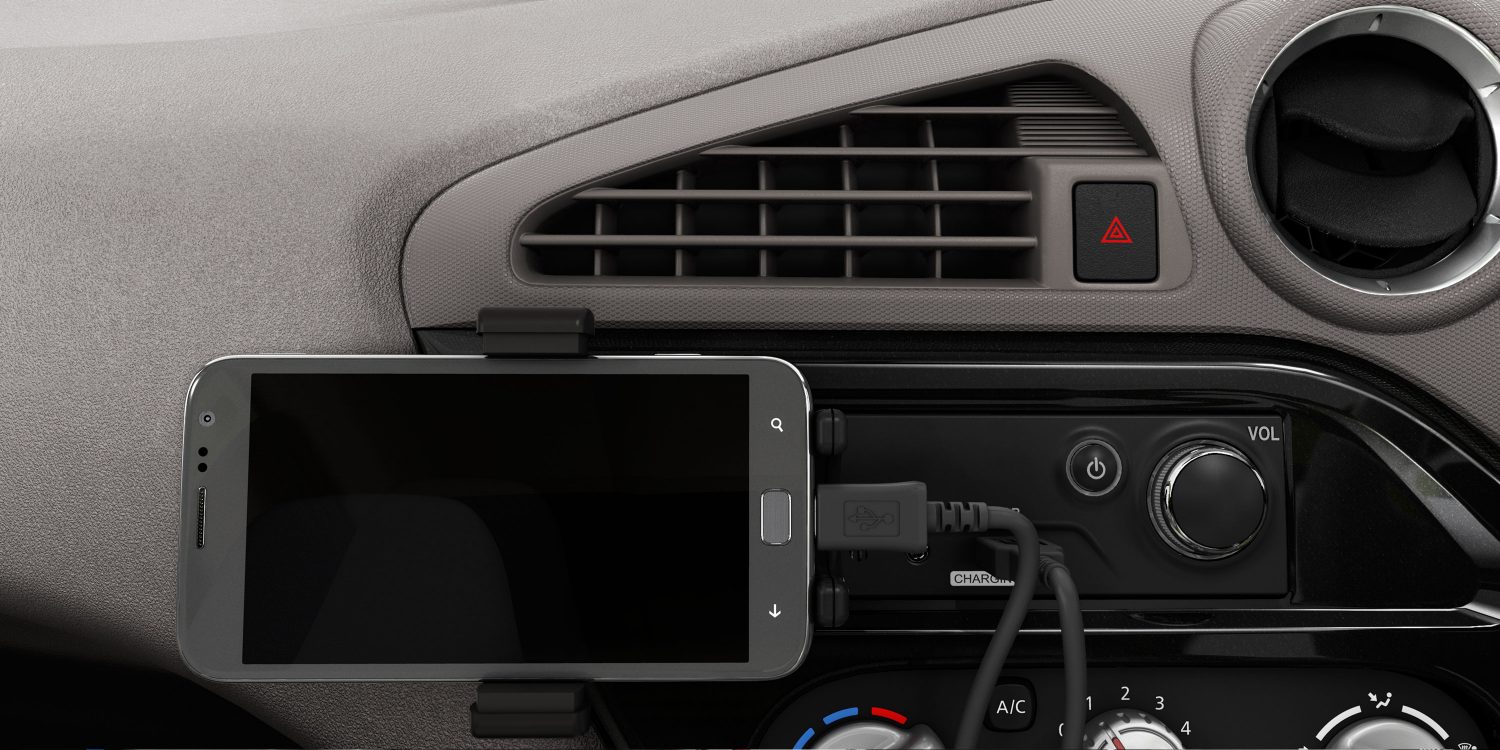 Datsun Redi Go A interior Mobile Phone holding view