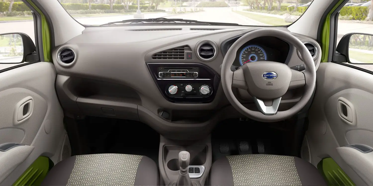 Datsun Redi Go S interior front view